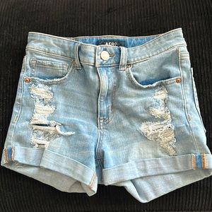 Aero high rise midi shorts size 4